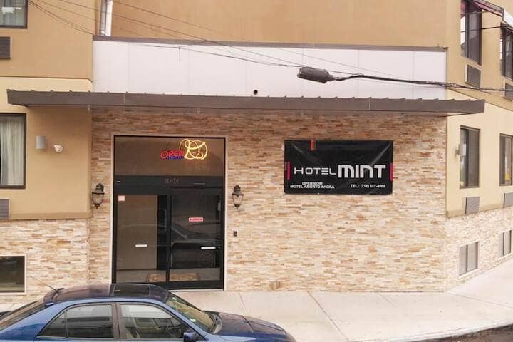 Hotel 42 of 43