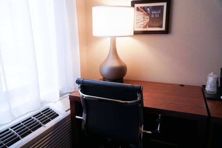 Room 16 of 43