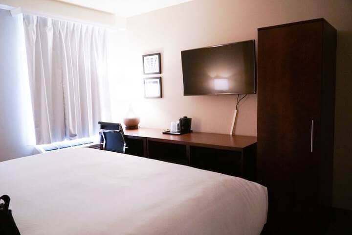 Room 7 of 43